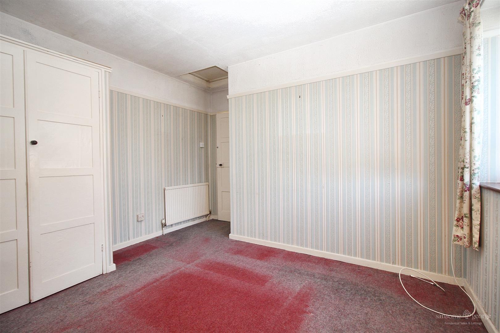 Links Drive, Tilehurst, Reading